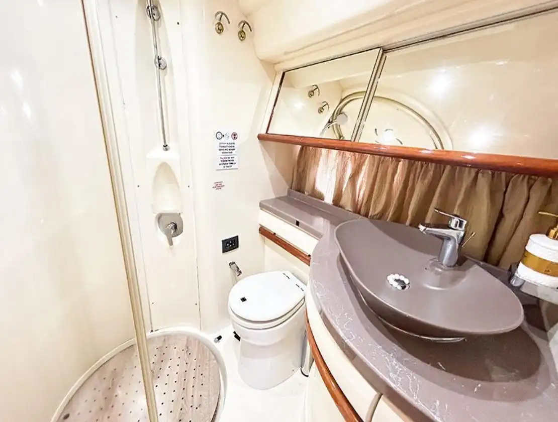 Antalya Yat Kiralama 19m Azimut 55 Fly